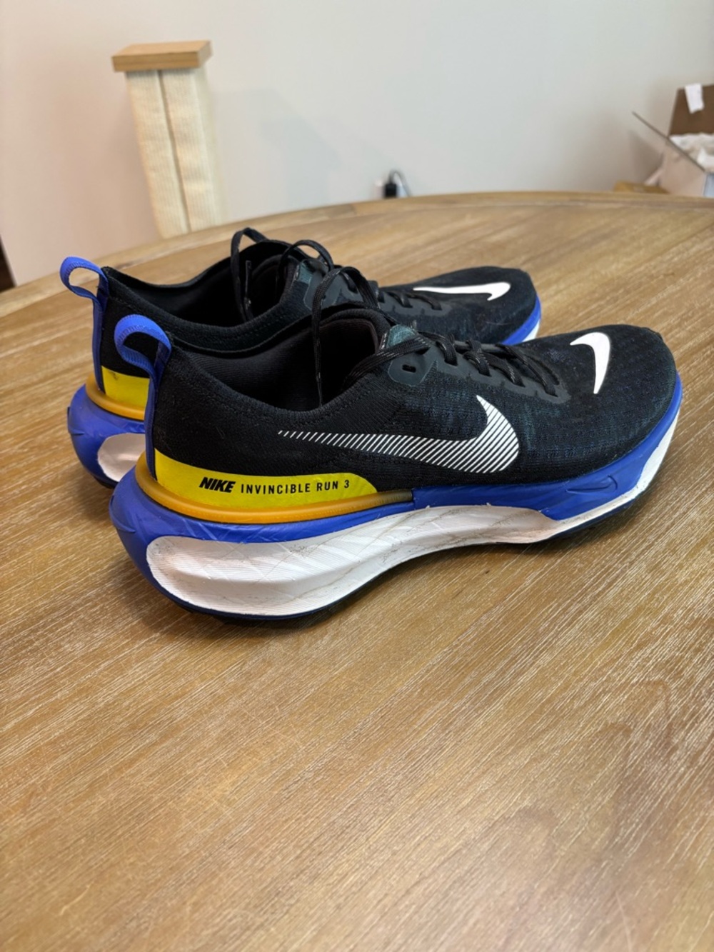 Nike Men’s ZoomX Invincible Run 3 - Size 10 - Picture 4 of 11
